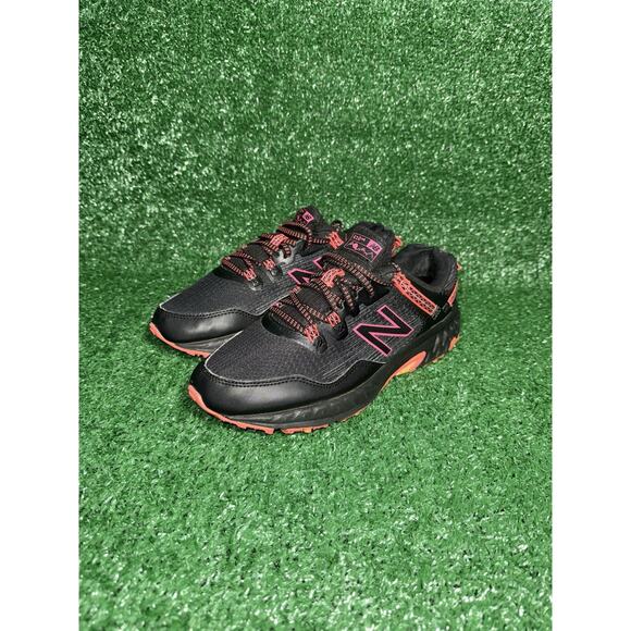 New Balance 410v6 Trail Shoe Women Size 8 Black Pink All Terrain Running Trainer - Picture 3 of 9